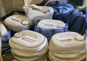 Jumătate de tonă de alcool etilic, destinat vânzării ilegale la piețele din Capitală, identificată de polițiști